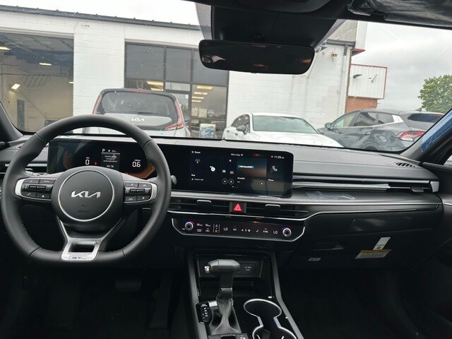 2026 Kia K5 GT-Line photo 2