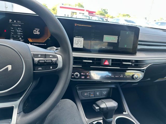2026 Kia K5 LXS - Photo 32