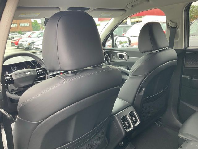 2026 Kia Sorento EX - Photo 42