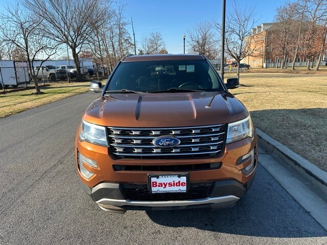 2017 Ford Explorer XLT photo 3