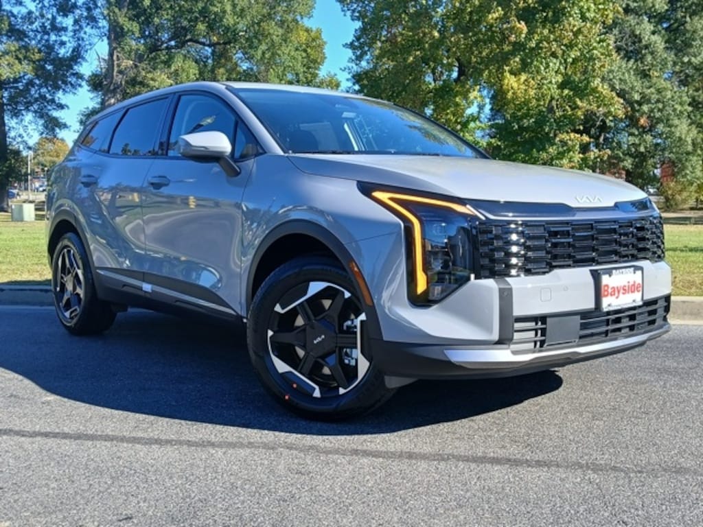New 2026 Kia Sportage Hybrid S SUV