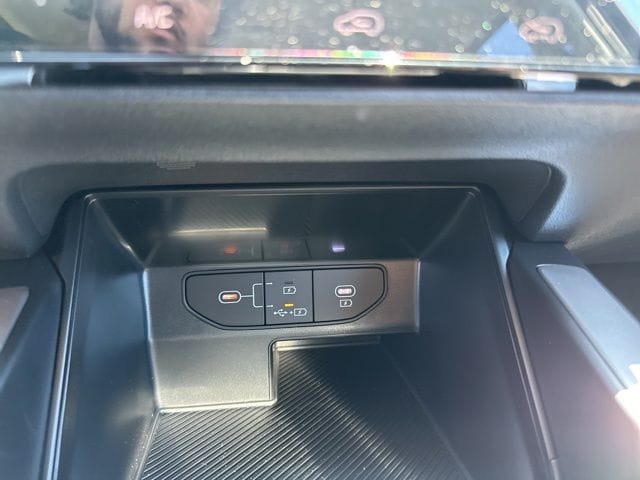 2026 Kia Sorento LX - Photo 35