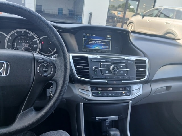 2013 Honda Accord LX photo 18