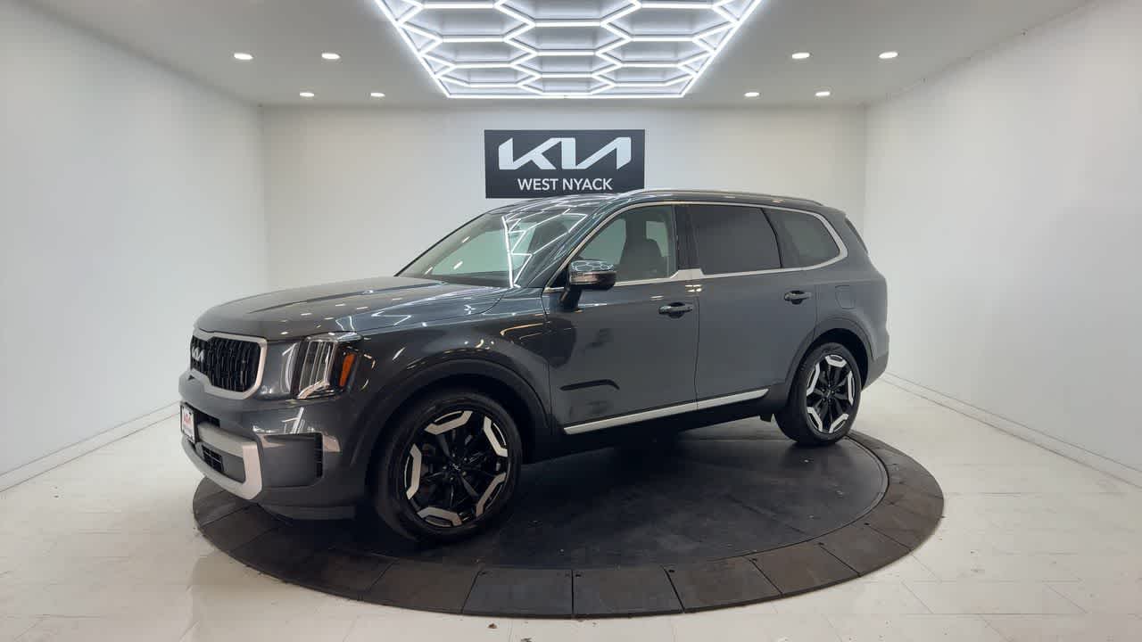 2024 Kia Telluride EX photo 2