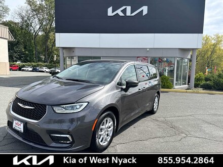 2023 Chrysler Pacifica Touring L FWD