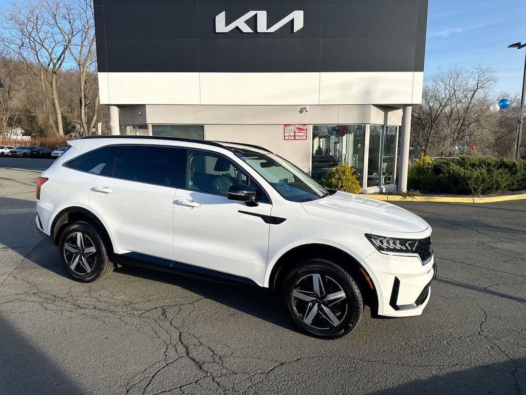 Certified 2021 Kia Sorento EX AWD