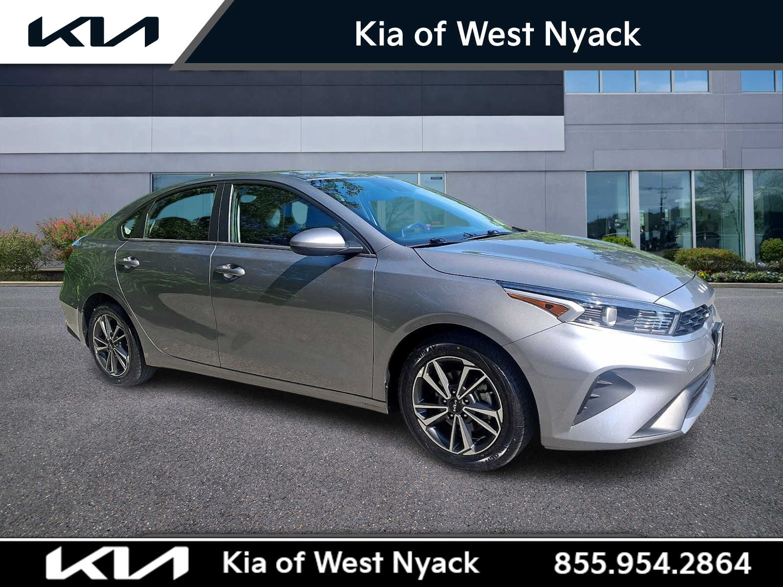 2023 Kia Forte LXS AT's photo