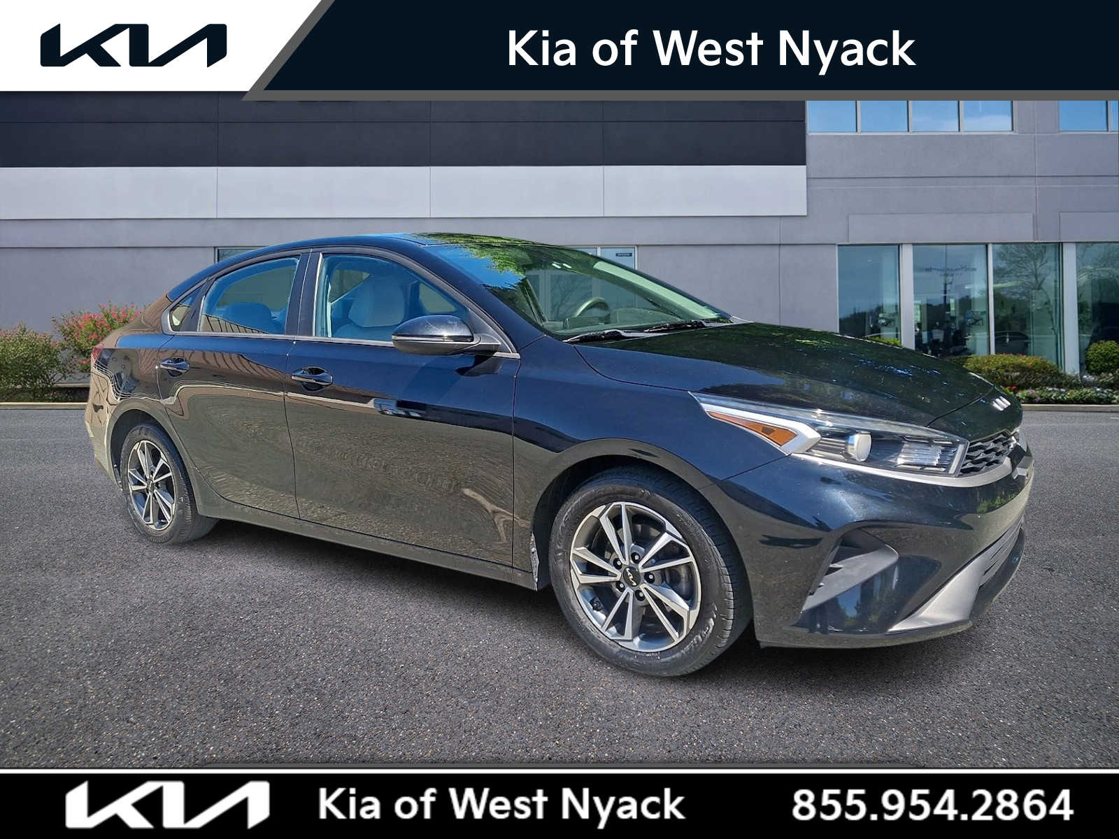 2022 Kia Forte LXS AT's photo
