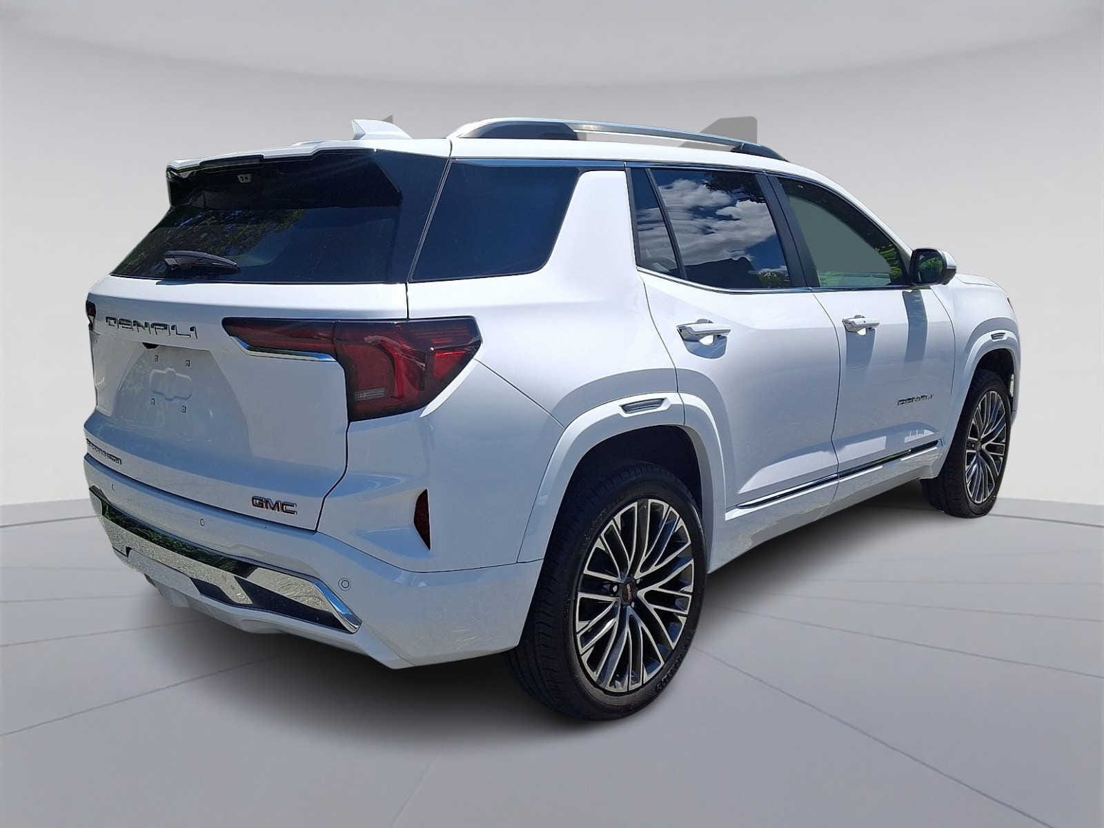 2026 GMC Terrain Denali - Photo 6