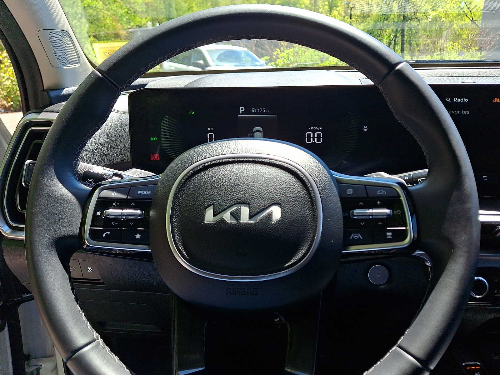 2025 Kia Sorento EX Hybrid - Photo 21