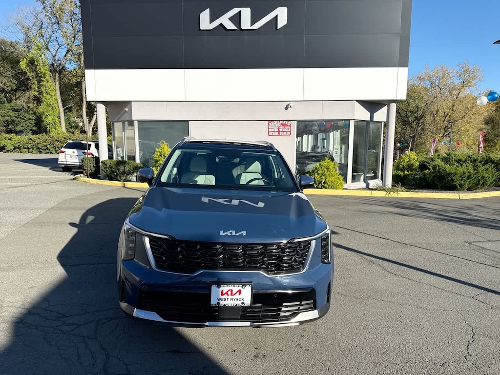 Certified 2025 Kia Sorento S FWD