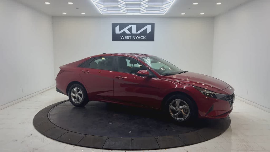 Used 2022 Hyundai Elantra SE IVT