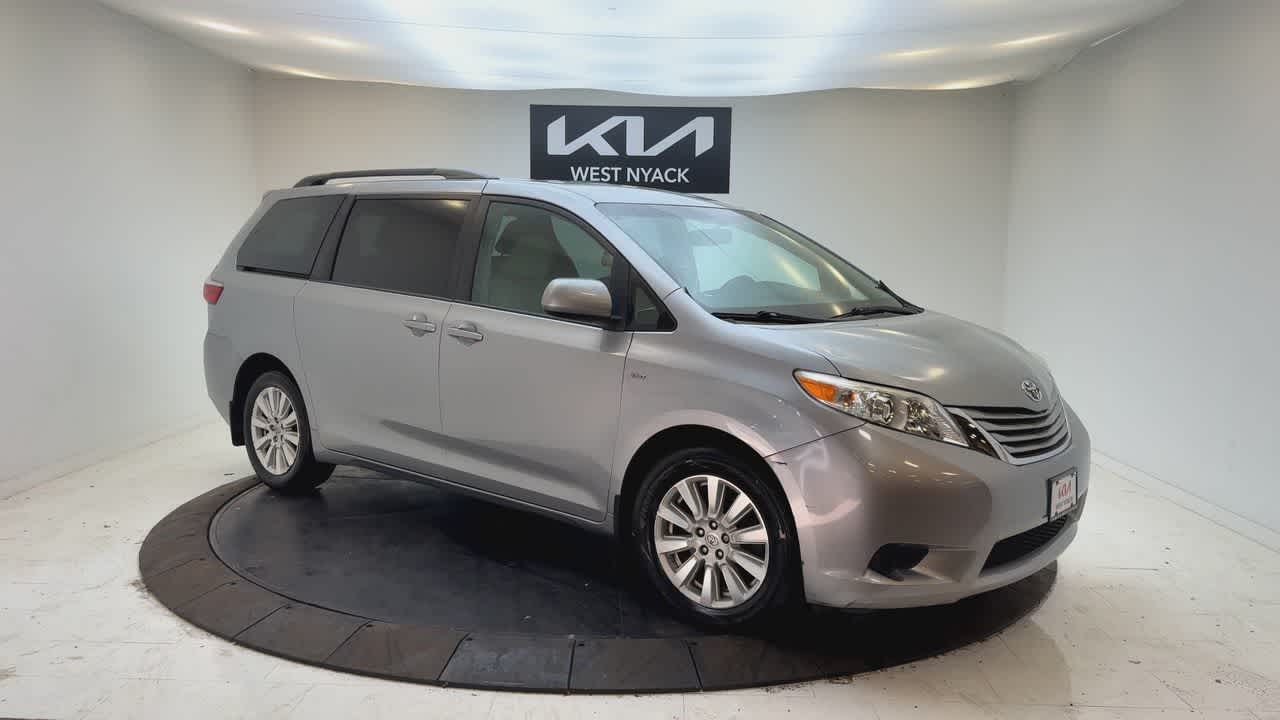 Used 2017 Toyota Sienna LE with VIN 5TDJZ3DC6HS183722 for sale in West Nyack, NY