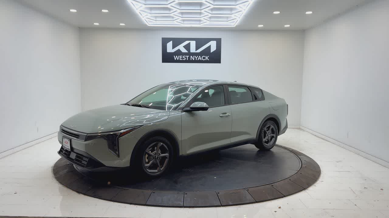 2025 Kia K4 LXS photo 4