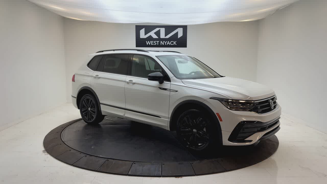 Used 2022 Volkswagen Tiguan SE R-LINE BLACK with VIN 3VV8B7AX5NM032384 for sale in West Nyack, NY