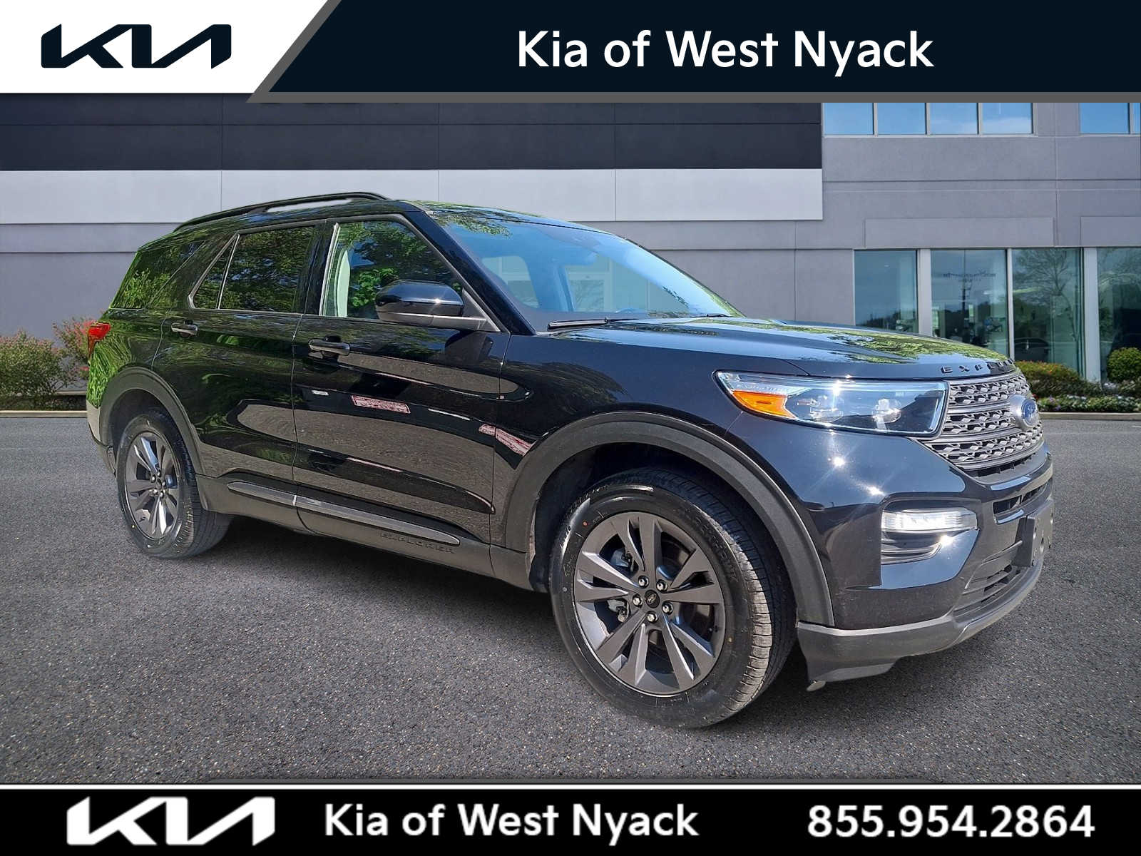 2022 Ford Explorer XLT 4WD's photo