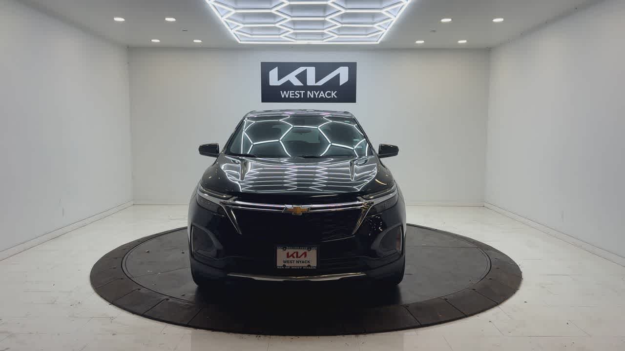2023 Chevrolet Equinox LT photo 2