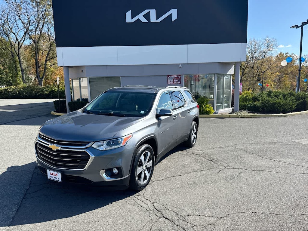 Used 2019 Chevrolet Traverse LT Leather AWD