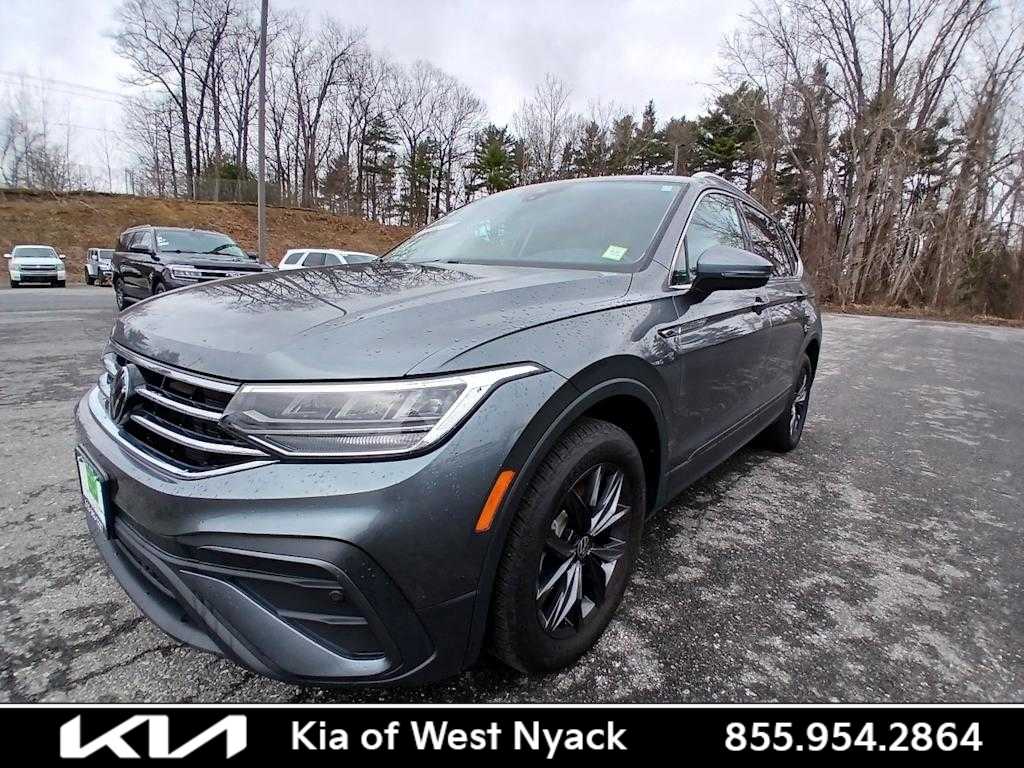 2024 Volkswagen Tiguan 2.0T SE 4Motion's photo