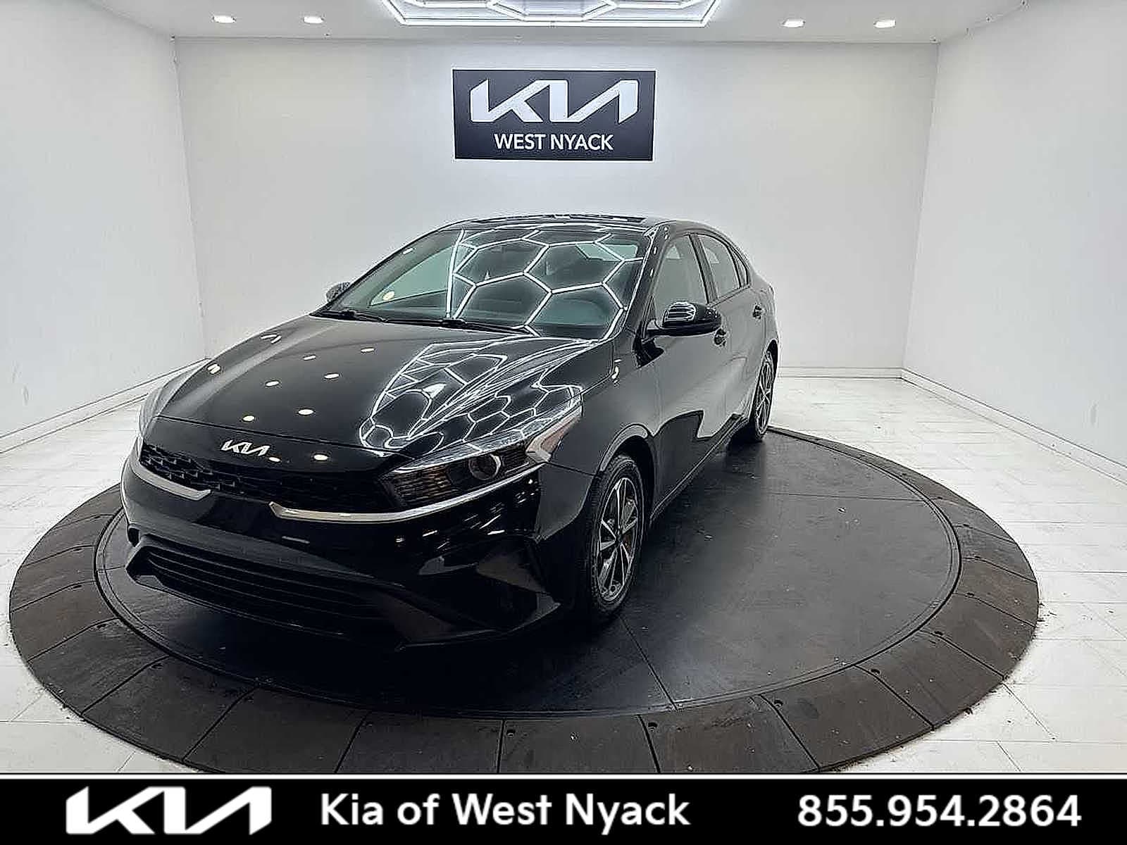 2023 Kia Forte LXS's photo