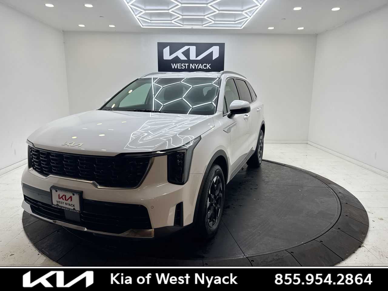 2025 Kia Sorento S's photo