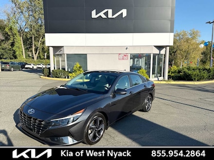 2022 Hyundai Elantra Limited IVT