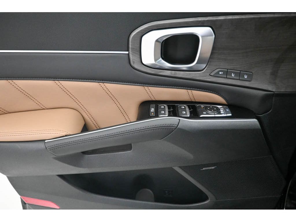 2026 Kia Sorento X-Line SX Prestige - Photo 16