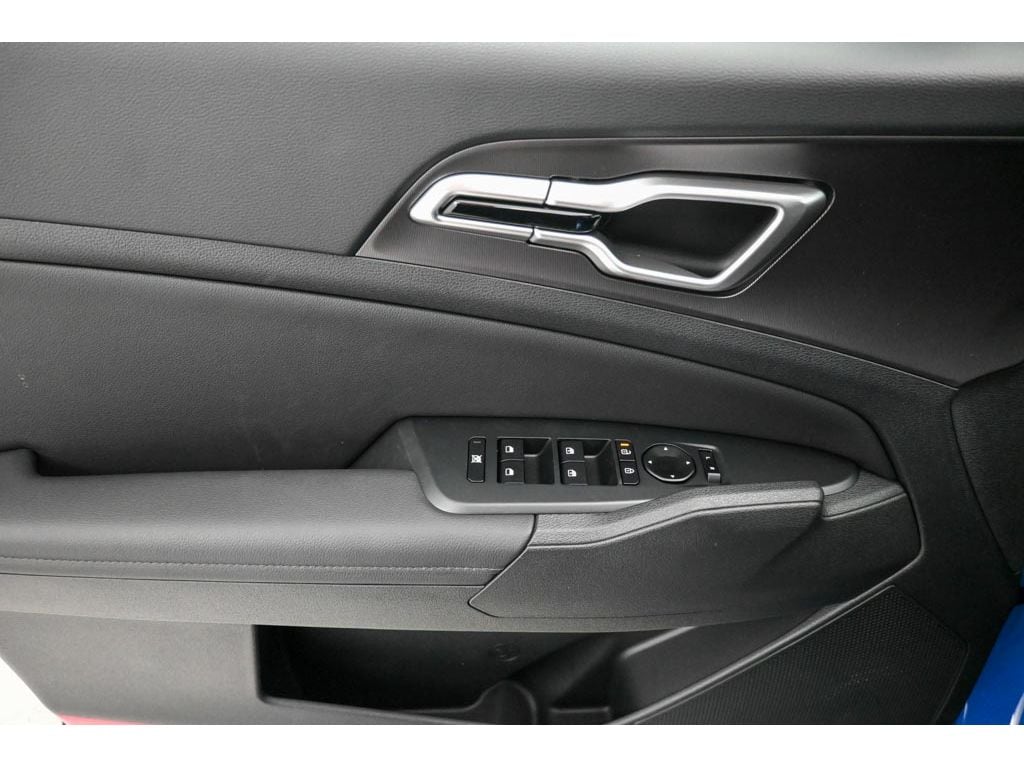 2026 Kia Sportage EX - Photo 15