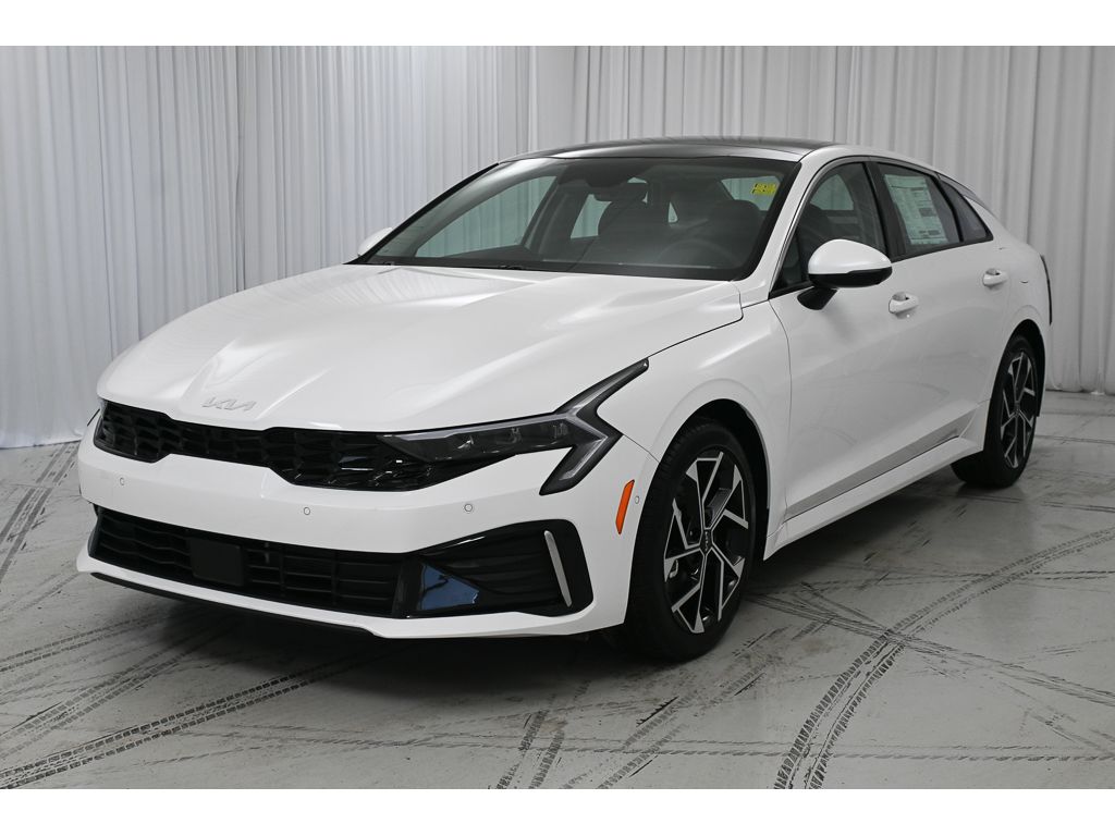 2025 Kia K5 EX photo 4