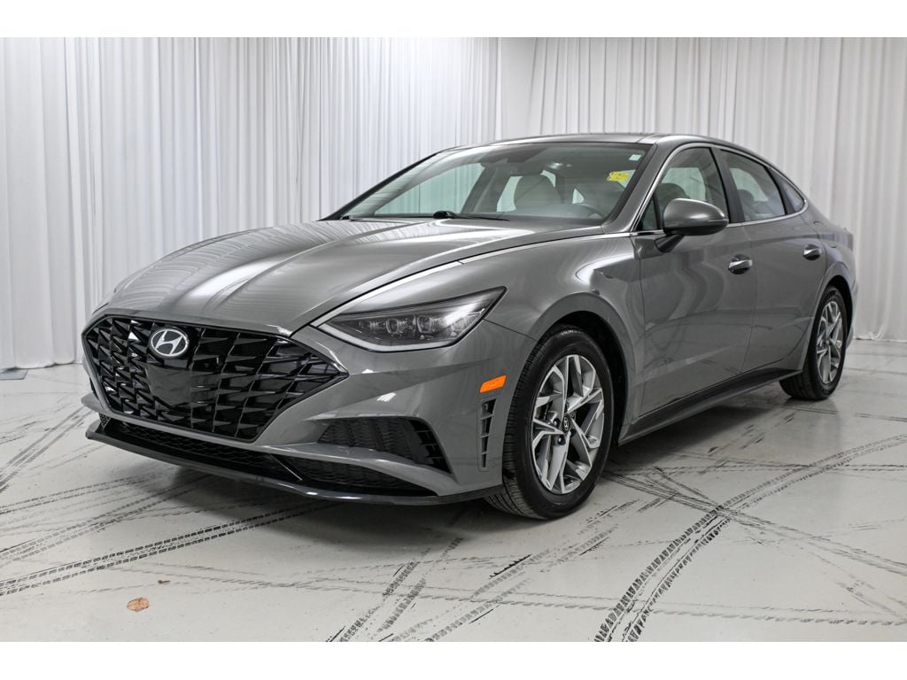 Used 2023 Hyundai Sonata SEL Sedan