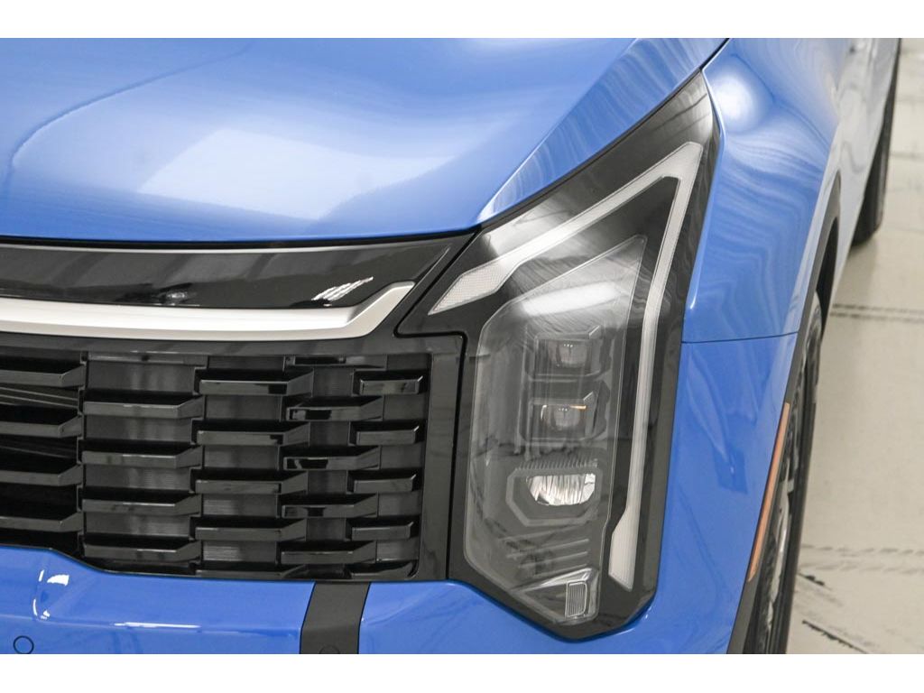 2026 Kia Sportage EX - Photo 9