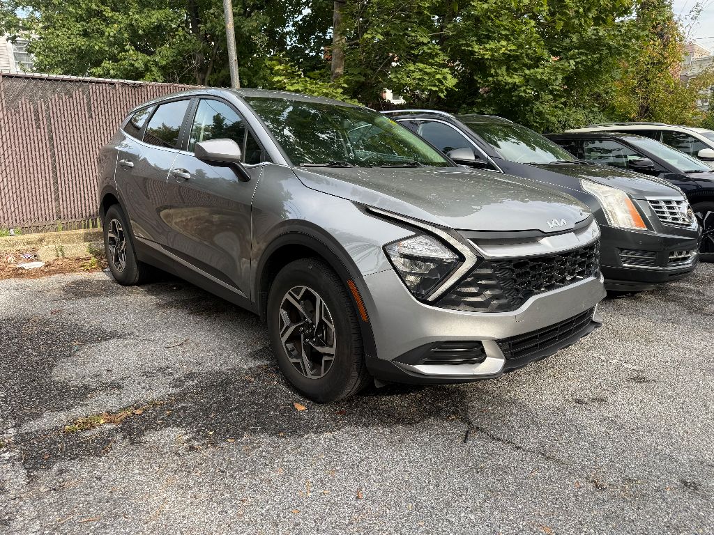 2023 Kia Sportage LX photo 2