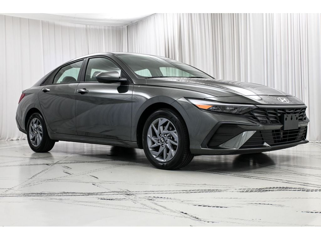 Used 2024 Hyundai Elantra Hybrid Blue Sedan