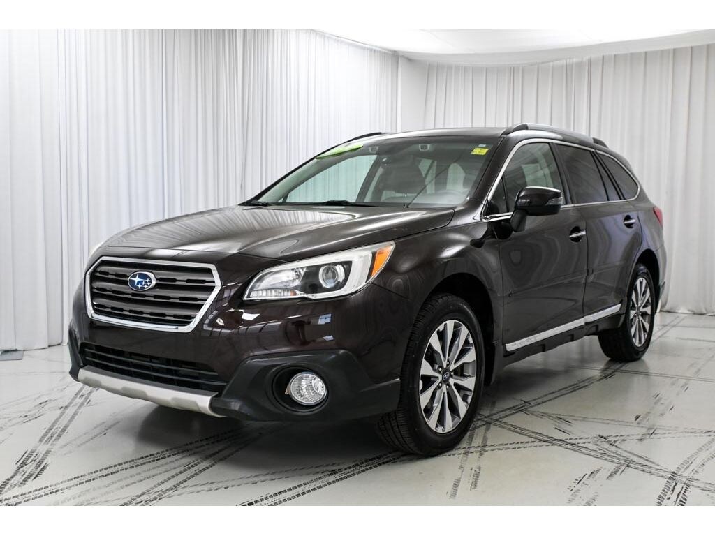 Used 2017 Subaru Outback 3.6R Touring with Starlink SUV