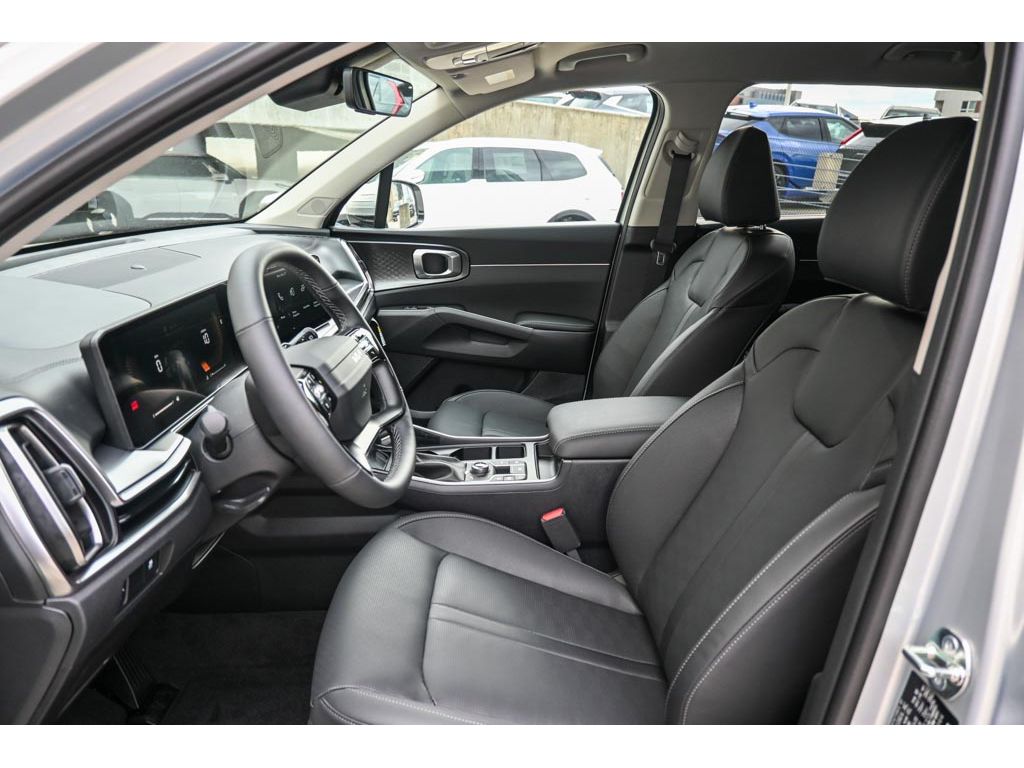 2026 Kia Sorento S - Photo 17