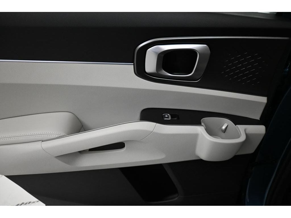 2026 Kia Sorento EX Hybrid - Photo 11