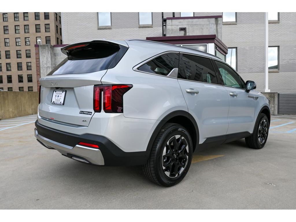 2026 Kia Sorento S - Photo 8
