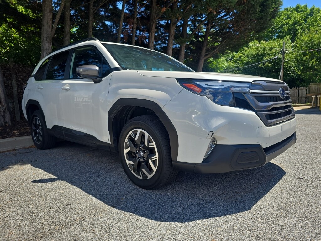 Used 2025 Subaru Forester Premium SUV