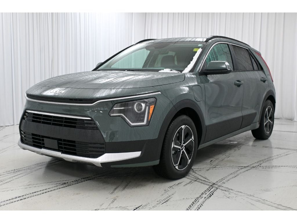 New 2025 Kia Niro Plug-In Hybrid Niro Phev EX With Cold Weather PKG SUV