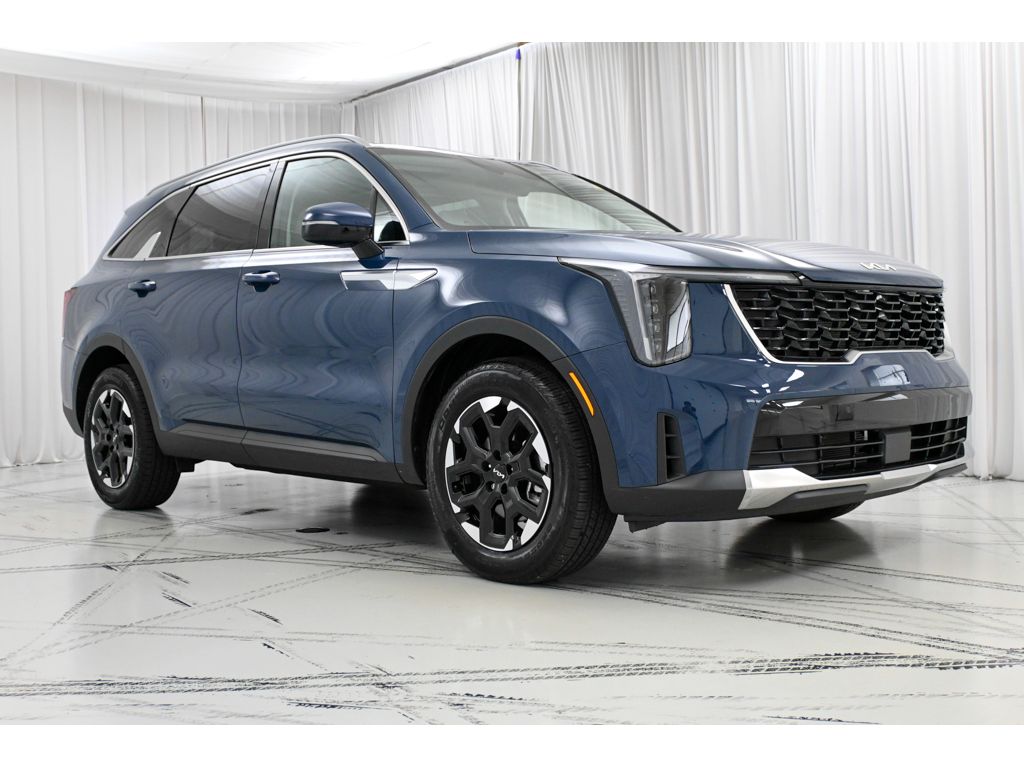 2025 Kia Sorento S photo 2