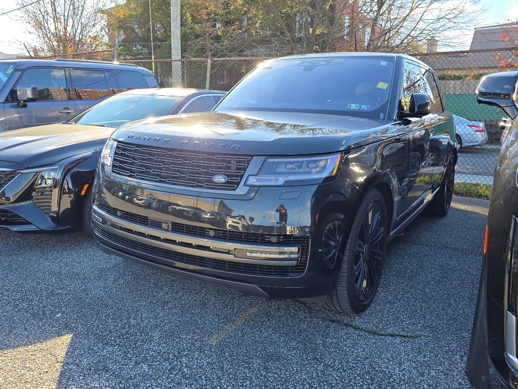 Used 2023 Land Rover Range Rover P530 SE SUV