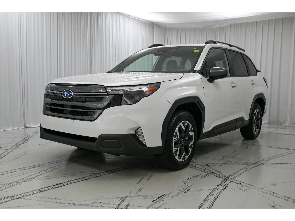 2025 Subaru Forester Premium photo 4
