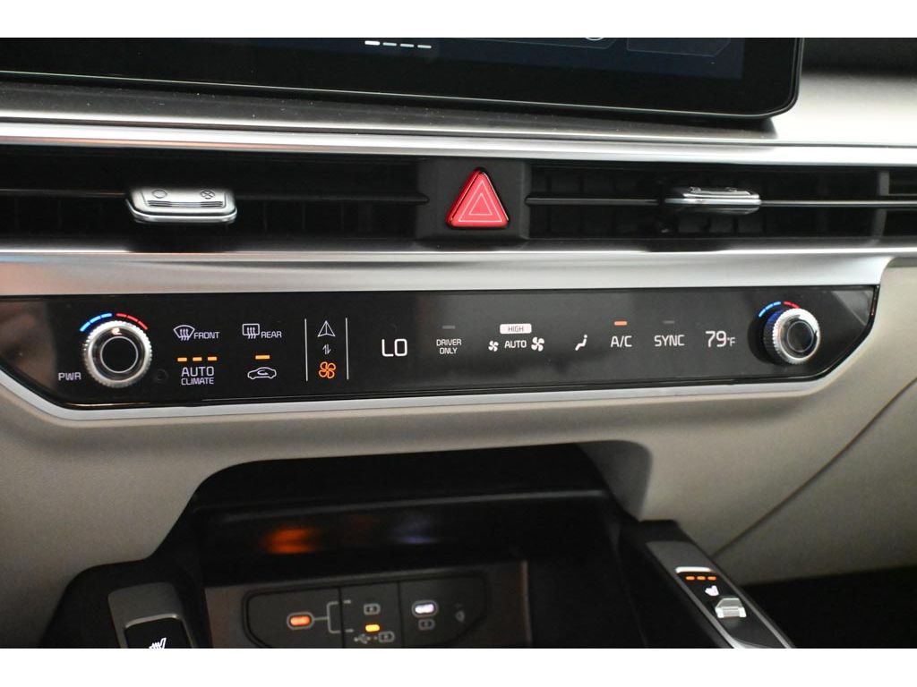 2026 Kia Sorento EX Hybrid - Photo 29
