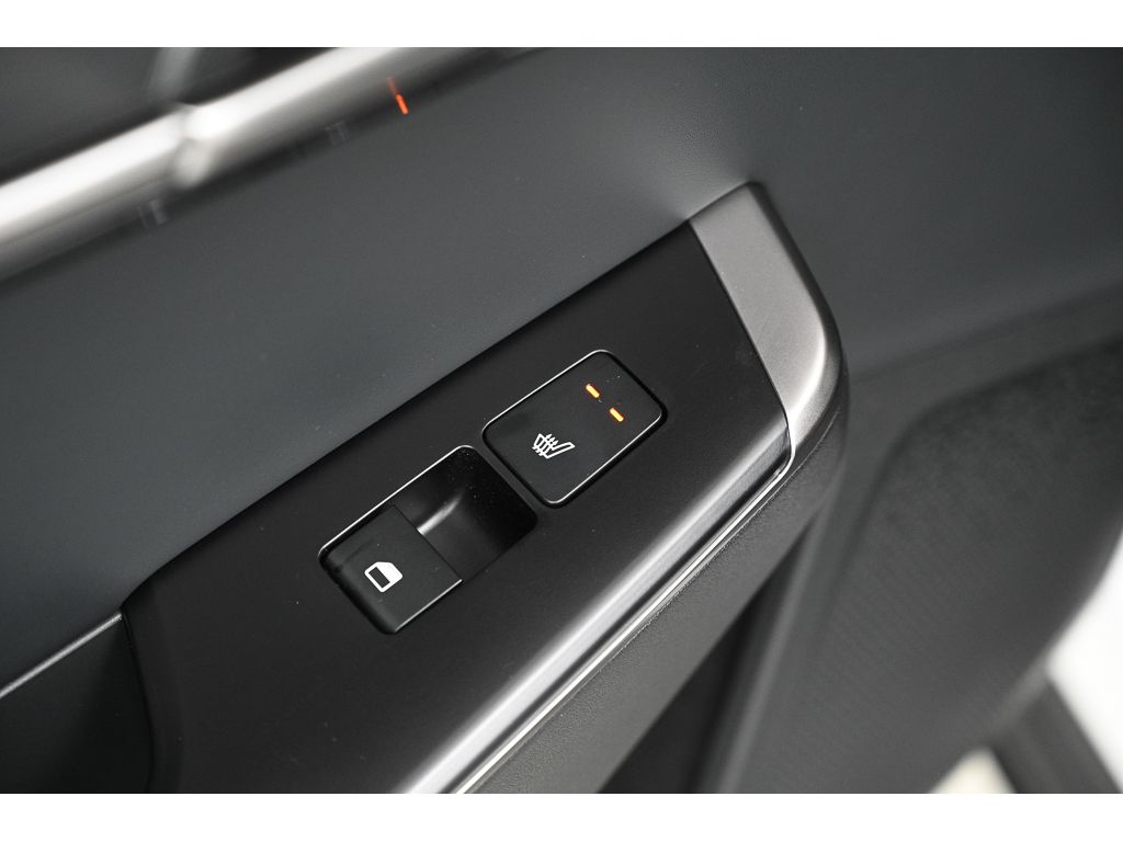 2025 Kia EV6 Light L/R - Photo 12