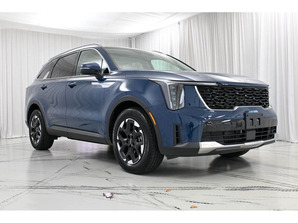 Certified 2025 Kia Sorento S SUV
