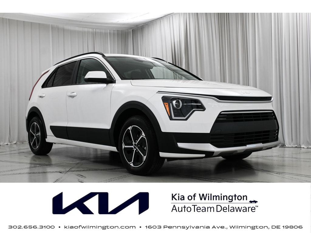2026 Kia Niro LX HEV's photo