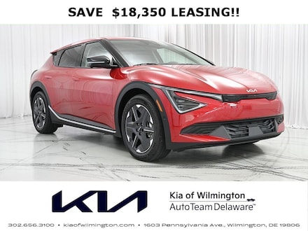 2025 Kia EV6 EV6 Light Long Range AWD With Tech PKG SUV