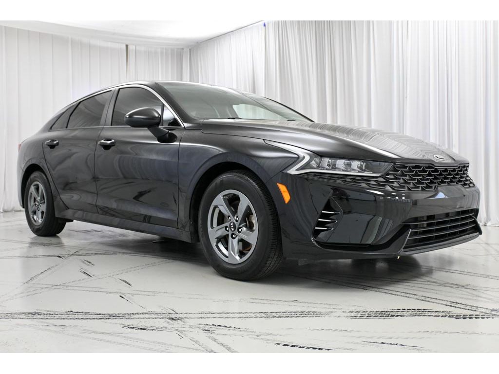 2021 Kia K5 LXS photo 2