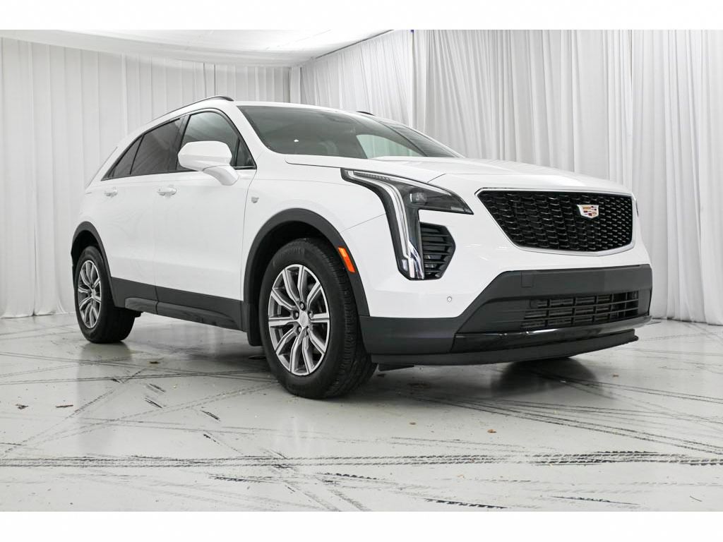 2019 Cadillac XT4 Sport photo 2