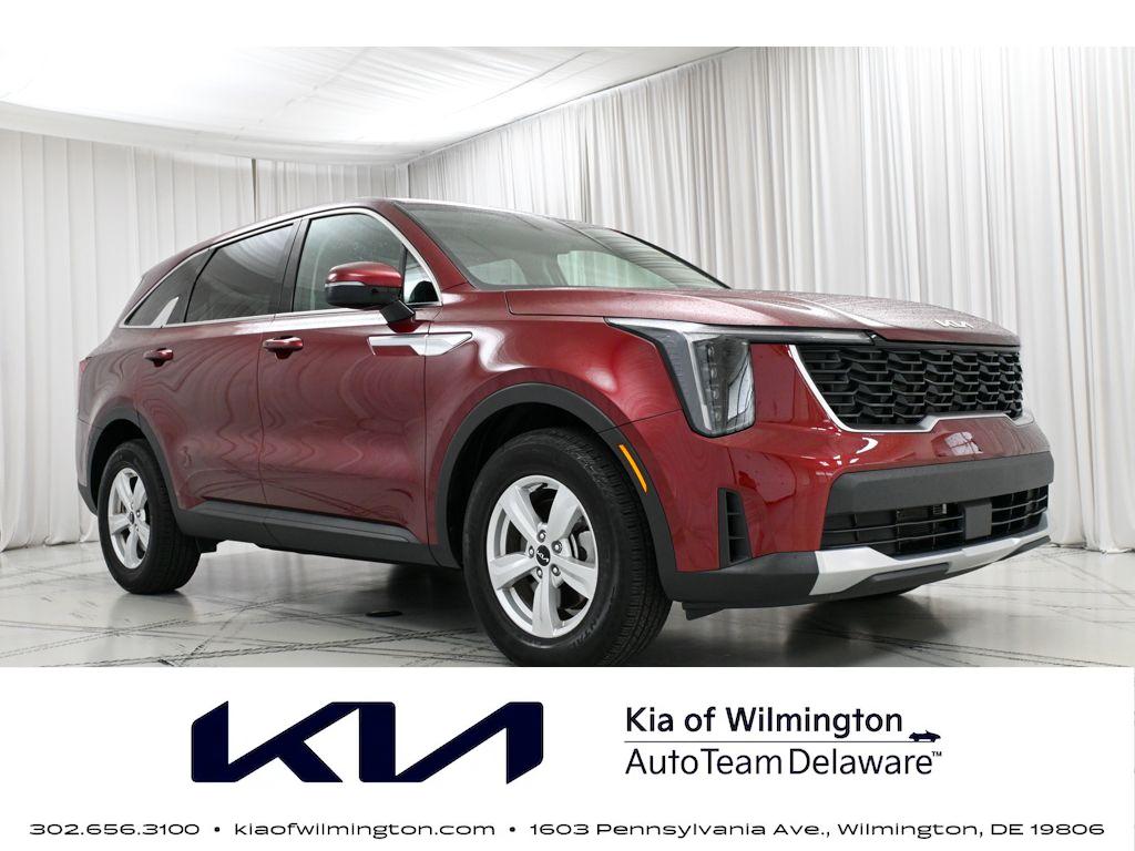 2025 Kia Sorento LX AT's photo
